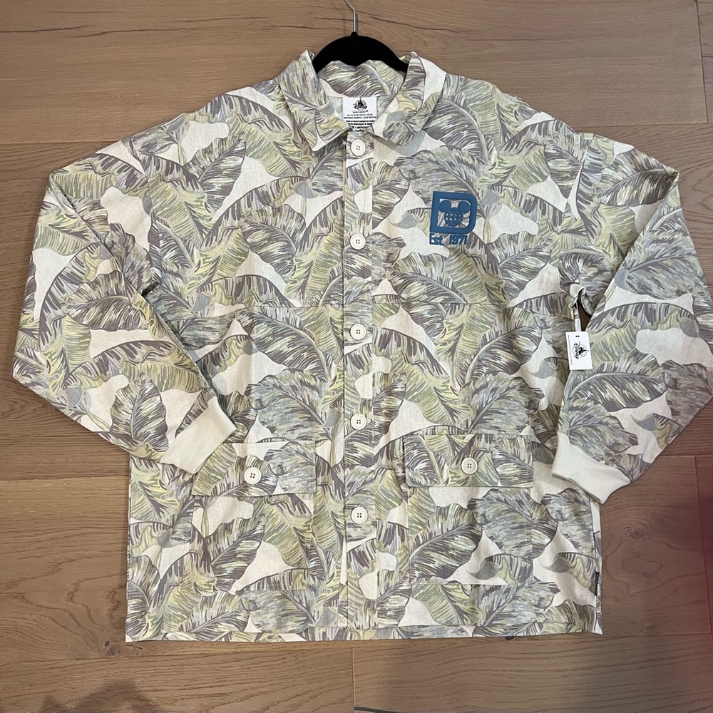 NWT Disney Parks “tropic print” button up spirit jersey